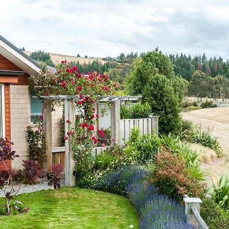 Tawny Hills B&B Blenheim Exterior photo